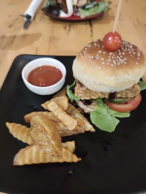 Vegan tempeh burger at The Greenhouse in Vientiane