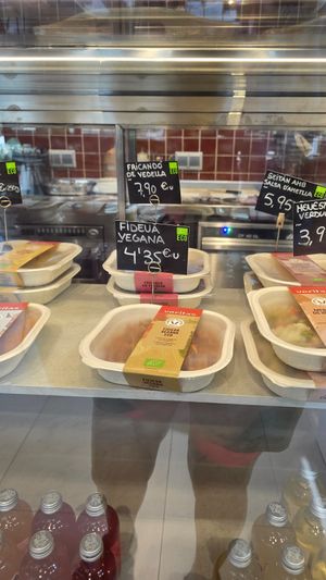 Vegan ready made dishes at cafe at Veritas in Palafrugell