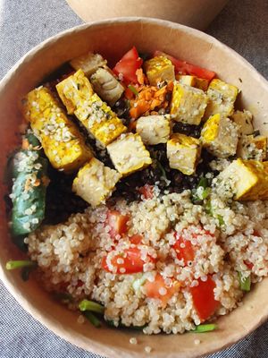 Tempeh Curry Bowl at Juicery in Tubingen