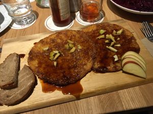 seasonal vegan potato pancakes at MA in Essen