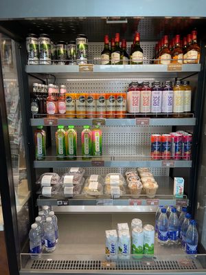 Drinks and snacks at Copper Branch - Stanley in Montreal