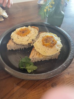 The vegan fried eggs - superb   at Studio Vert  in Laroque-des-alberes