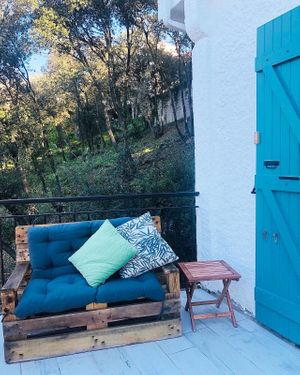 Chilling outside at Studio Vert  in Laroque-des-alberes