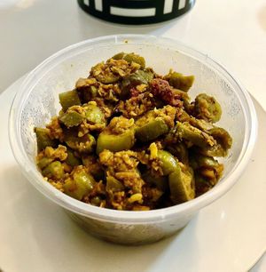 Poriyal at Mamis Illam in Dubai