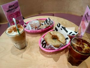 Victoria Sponge and Peach Basil doughnuts at Boneshaker Doughnuts in Paris