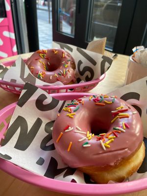  at Boneshaker Doughnuts in Paris