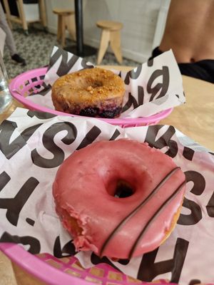  at Boneshaker Doughnuts in Paris