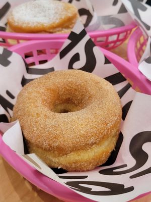 Sugar doughnut😋 at Boneshaker Doughnuts in Paris