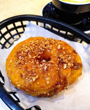 Caramel/Pecan donut at Boneshaker Doughnuts in Paris