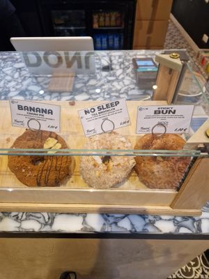  at Boneshaker Doughnuts in Paris