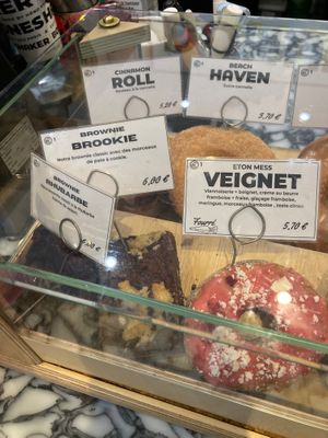  at Boneshaker Doughnuts in Paris