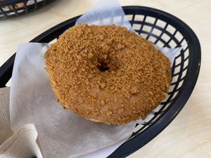 Speculoos - Biscuit crumbs  at Boneshaker Doughnuts in Paris