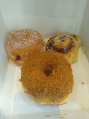 Vegan donuts at Boneshaker Doughnuts in Paris