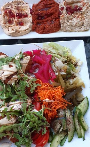 Mazaya Talerz piszne 😊 at Sham Falafel in Krakow