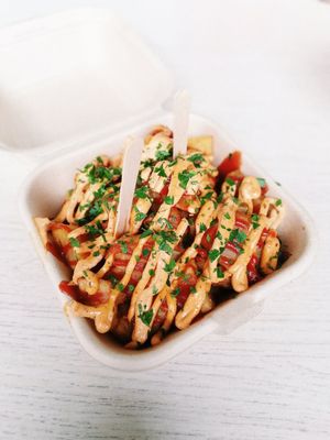 Patatas bravas veganas❤️ at Cafeteria Punt 5 in Figueres