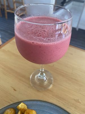 Really nice vegan shake  at Alma y Café in Cali