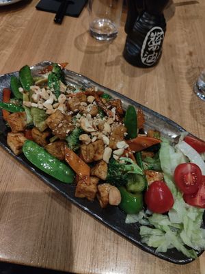 Cashew Wok w/ tofu at Weidao in Stockholm