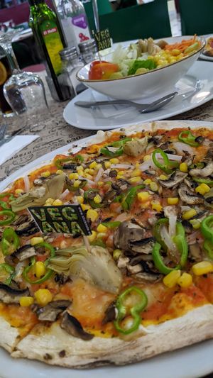 Pizza vegetal vegano at Volare in Gandia