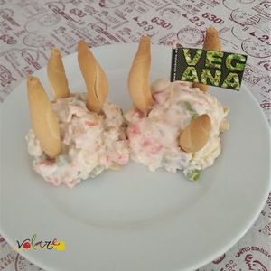 Ensaladilla rusa vegana. at Volare in Gandia