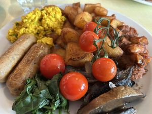 VG brekkie   at The Breakfast Club in East London