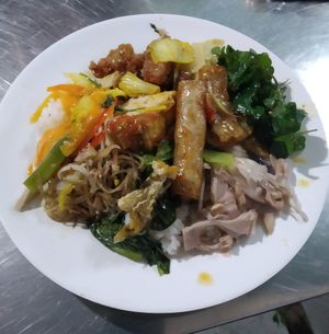 Buffet at Com Chay 33 in Kon Tum