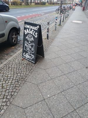  at Fine Bagels @ Shakespeare and Sons in Berlin