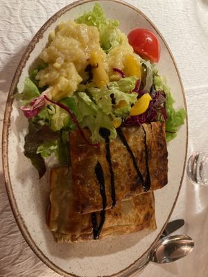 Lentil maultaschen  at Mauganeschtle in Tubingen