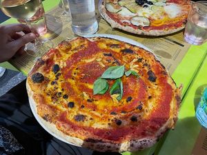Pizza manaria vegan at La Grotta Di Leo in Florence