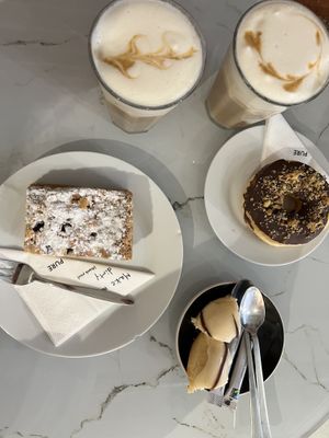 Blueberry crumble cake and chocolate crumble donut. (+ two free banana donut pieces)  at PURE in Groningen