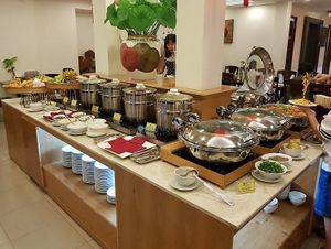 Vietnamese Vegan Buffet with over 40 dishies, open 11.00am - 2.00pm and 5.00pm - 9.30pm 
Add: 8th floor Bong Sen Annex Hotel at 61 - 63 Hai Ba Trung st., dist. 1. HCM city Vietnam  at Co Noi - Bong Sen Hotel in Ho Chi Minh City