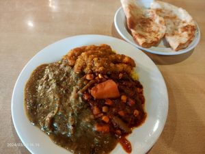 3 vegan curries w/rice at The Indian Kitchen in West End