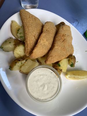 Schnitzel with potatoes at Landia in Vienna