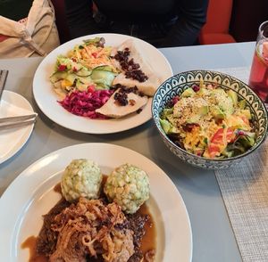 Zwiebelröstbraten und Knödel (and the avocado salad) at Landia in Vienna
