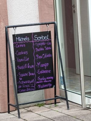  at Eis & Liebe in Hanau