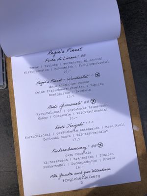 Menu (two leaves symbol = vegan)  at Cocktailcafé Regie in Heidelberg