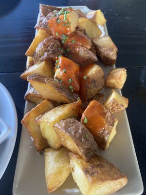 If you eat anything today - make it this !!! Paprika potatoes ❤️❤️❤️  at Tapas Ibiza. La Finca Escondida in Ibiza