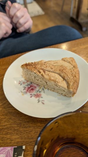Apple cake at La Cuisine de Phanie in Versailles