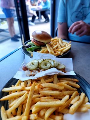 Hotdog burger and 2x fries at Iscafeen in Hvide Sande