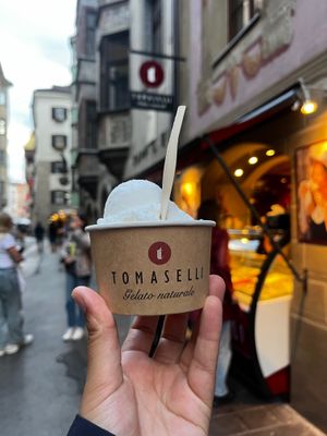  at Tomaselli in Innsbruck