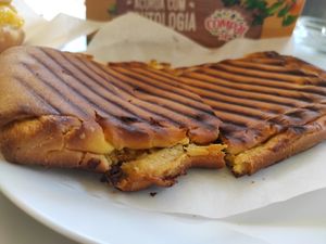 Lanche at Café Flávio in Braga