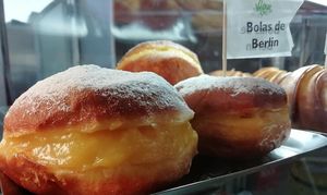 Bola de Berlim at Café Flávio in Braga