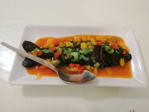 Vegan meerval in mango dressing at Loving Hut - Bang Kholaem in Bangkok