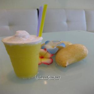 Mango Smoothie. Highly recommended.
 at Loving Hut - Bang Kholaem in Bangkok