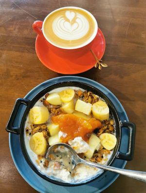 Oat latte and overnight oats at Yin's Sourdough Bakery in Penang