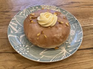 Vanilla salty donut at VegAmazing Doughnuts in Madrid