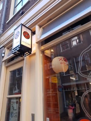 Outside at Vatten Ramen - Zeedijk in Amsterdam