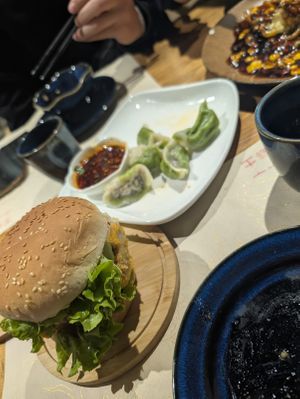 Veggie mushroom burger and raviolis at WángYǔYān Sù Fāng 王语嫣素坊 in Dali