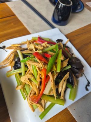 Veg at WángYǔYān Sù Fāng 王语嫣素坊 in Dali