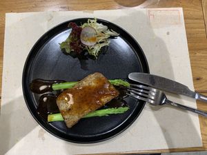 Grilles monkey mushroom with egg in it  (22RMB) at WángYǔYān Sù Fāng 王语嫣素坊 in Dali