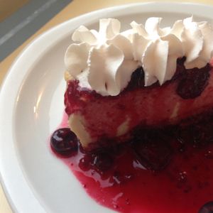 cheesecake at Loving Hut in Paris